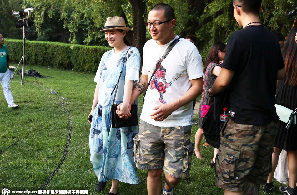 梅婷现任70岁老公曾剑个人资料 梅婷挺二胎孕肚照片