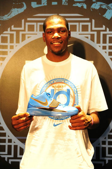 杜兰特詹姆斯哪个更厉害 杜兰特为什么不加盟